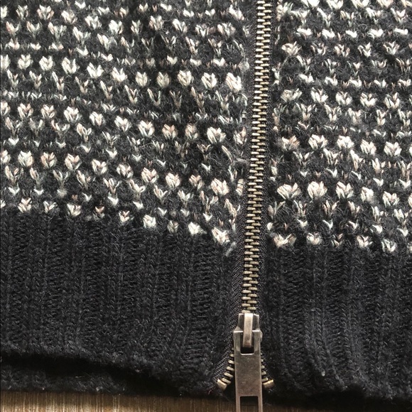 [Forever 21] Sweater - Picture 3 of 5